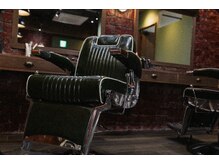 眉デザインも髭デザインもお任せ