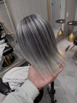 ニュイ 新宿(Nuit) バレイヤージュ