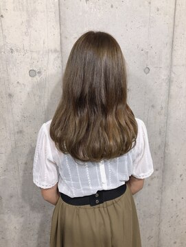 サロンドミルク 原宿(salon de MiLK) オリーブべージュ