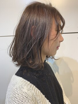 ヘアーアンドシューズ タイプエービー(HAIR&SHOES Type AB) "Type ABデザイン"ブリーチなしのグレージュヘア