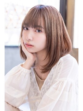 エイミー(Aimee) Aimee ナチュラルボブ×ミルクティーベージュ