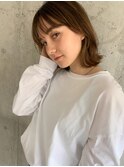 切りっぱなしレイヤーボブ×フォギーベージュ