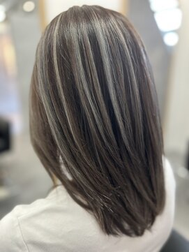 テティ(Tetty) ハイライト(ライトグレージュ)