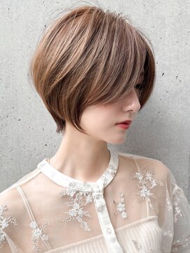 アグノス 青山(Agnos) ★ショートボブホワイトグレージュミニウルフくびれショート