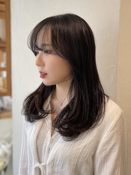 キートスバイガーランド (Kiitos by Garland) ふわっと前髪シースルーバング顔まわりレイヤーカット