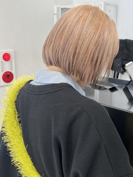 ココ 原宿(KOKO) ダークアッシュ似合わせカットミディアムレイヤーカットベージュ