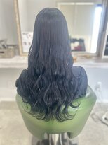 クオン(Kuon)&nbsp;最強ストレートを大人の艶感ゆるウェーブロングへ