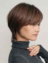 エリマ 横浜西口(elima) 横浜西口顔周りレイヤーカットくびれヘア切りっぱなしボブ30代