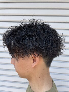 ライズ 綾瀬店(RISE) 大流行中ツーブロショートの波巻きパーマ！！