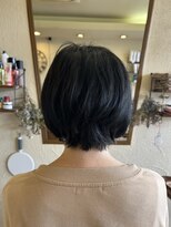 グロウアップバイトゥエンティーフォー 稲葉(glow up by24) 癖毛を活かしたショートボブ