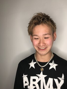 エヌ(n) ツーブロックショート