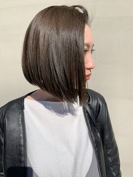 前下がりボブ クール 切りっぱなし L ヘアー アイス ルーチェ Hair Ici Luce のヘアカタログ ホットペッパービューティー