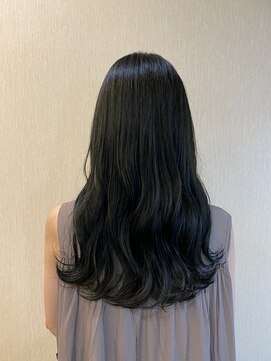 ヴィサージュプラス(VISAGE plus) #暗髪#透明感#オリーブカラー