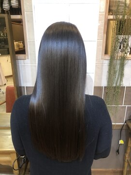 スアバイキキ(SuA by kiki.) レイヤーボブ/外ハネボブ/大人ショート/ニュアンスカラー[千葉]