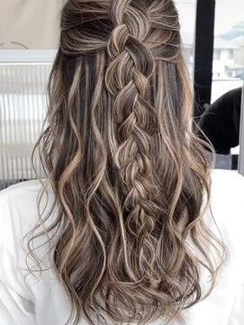 アフューズバイストゥー(Vfuse by StueW) ハイライト♪[倉敷][岡山]