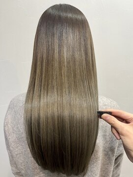 エヌポータル(N portal) 【艶髪スタイル】綺麗な大人女性スタイル ビフォーアフター付き