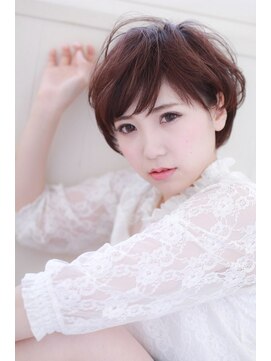 アニスミュゼ(anis musee) ナチュラルな大人ショートボブ