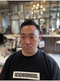 大人海外メンズヘア七三分けサイドパートフェードカット