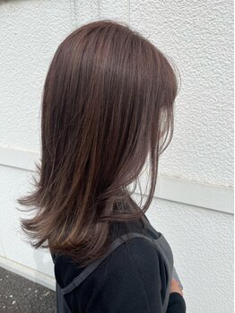エピバイアニー(epi by annie)の写真/【脱"隠す"白髪染め】ANNIEのグレイカラーならオシャレな明るいトーンもOK！色味を楽しむ自然な仕上がり◎