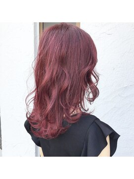 シンク オモテサンドウ(sync omotesando) 赤髪ミディアム