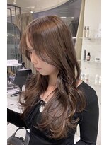 パール(PEAR+L)&nbsp;ブリーチなしダブルカラーでつくるグレージュ【YURI】