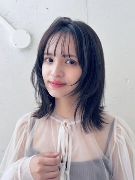 ビーチ(BEACH) フェイスレイヤーカットくびれミディアム