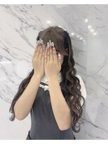 ルイ(LOUIS)&nbsp;【ライブ・イベントヘアセット】みつあみハーフツイン