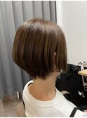 ショートボブ