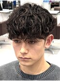 ショートマッシュ刈り上げスペインカールビジネスツーブロック