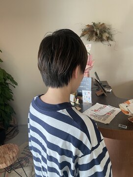 エニー(ENNY) 暗髪　ショート　宇佐　宇佐美容室