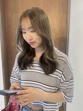 ハグ 横浜(HUG) 大人可愛い20代30代40代顔回り似合わせナチュラルシースルー横浜