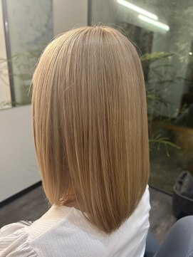 モヌエ(monue) ミルクティーベージュ