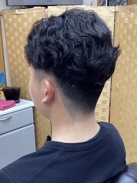 ヘアーサロンアンドウ メンズカット＋パーマ