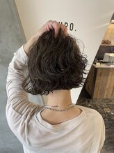 クロ(KURO.)&nbsp;タンバルモリパーマ