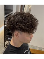 クレヨン ケース(Crayon case)&nbsp;メンズ刈り上げ束間ナチュラルウェーブパーマ