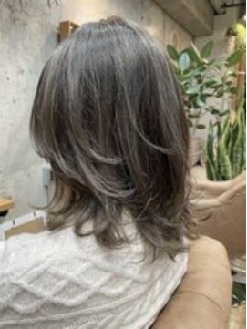 トットファム(tot.fam.) 【tot.fam.】ハイライトxミディアムヘア☆20代30代40代に♪