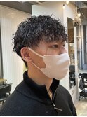 ツイストスパイラルパーマメンズマッシュツーブロック刈り上げ