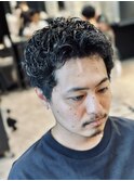 外人風ソフトツイストピンパーマアップバングスパイキーショート