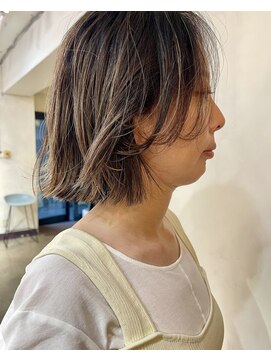 ブルートマト(BLUE TOMATO) ハイライト　ボブ