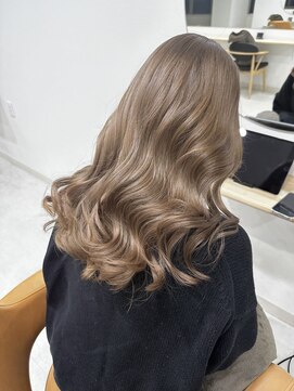 イト(ito.) ツヤ髪ミルクティーベージュエアリーロング_ピンクブラウン