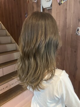 アヴァンス 天王寺店(AVANCE.) くすみベージュ×透明感