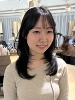 ハイル(Heil)&nbsp;《kana》*レイヤーカット*ミディアムレイヤー*地毛風カラー*