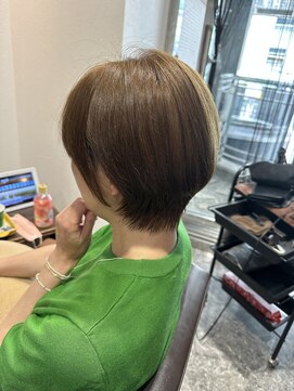 グラフィーサッポロ(Graphy sapporo) 【graphy札幌　山本　樹】くびれショート