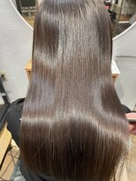 クオーレ(CUORE) ドライヤーで乾かしただけで綺麗にサラサラにまとまる縮毛矯正