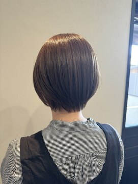 ラヴィン(LOVIN’) ショートボブ/アッシュベージュ/透明感カラー