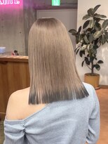 ヤーン(yarn.)&nbsp;ミルクティーベージュ×裾ブラック【赤堀友哉】