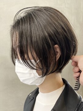 テクネ 天神大名(techne) 天神大名顔周りレイヤーカットミディアムボブタッセルボブ30代