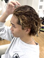 ビカム 名駅(become)&nbsp;【サーフカールパーマ】センターパートウルフハイライトメッシュ