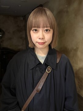 ロット(lot) 【Karen】黒髪から1ブリーチでベージュ