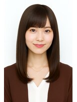 レナータ(Renata)&nbsp;王道の「艶やかストレートミディ」